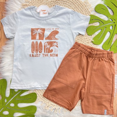 Conj. Camiseta Catch the Wave e Bermuda - Cinza e Ferrugem